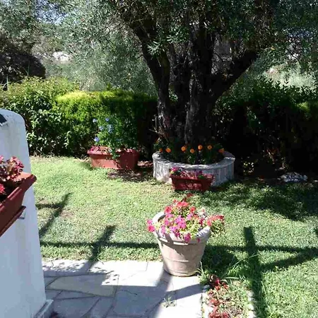 Summer House At Trikorfo Holiday home Gerakini